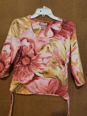Women's Floral Scoop Neck Blouse in Coral and Mustard